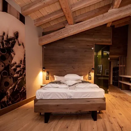 & Le Collet كسونبورت-لونجمير