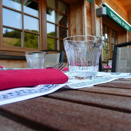 & Le Collet كسونبورت-لونجمير