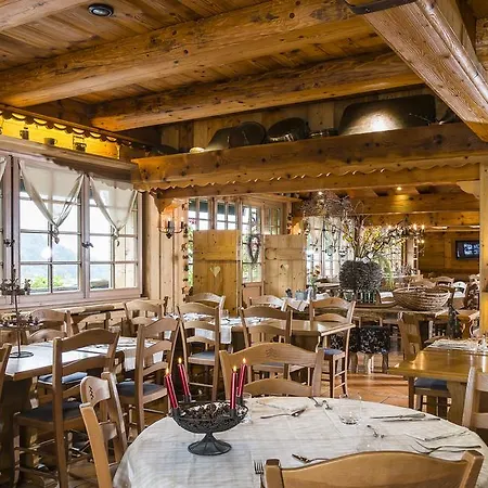 & Le Collet كسونبورت-لونجمير